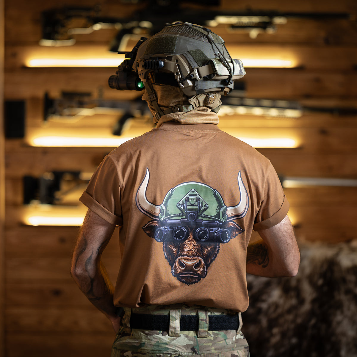 T-shirt ''Taureau tactique''